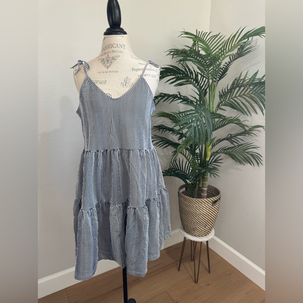 H&M Navy and White Textured Knit Dress